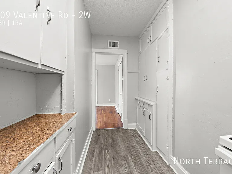 509 Valentine Rd #2W — Photo 3