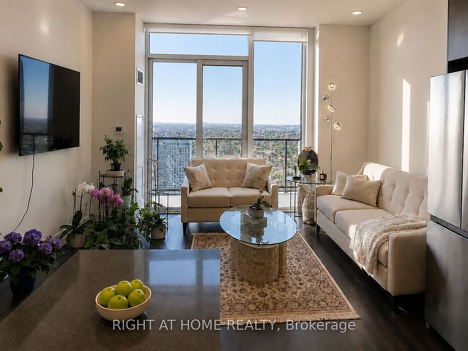 1st image of 95 Oneida Cres #Penthouse 12