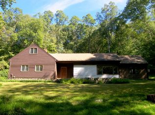 36 Bogtown Rd, North Salem, NY 10560