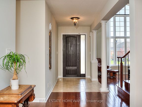 3rd image of 225 Ridgemere Ct