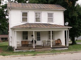 302 W 5th St, Chase City, VA 23924
