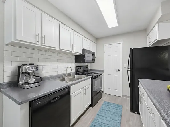 Vizcaya Hilltop Apartments