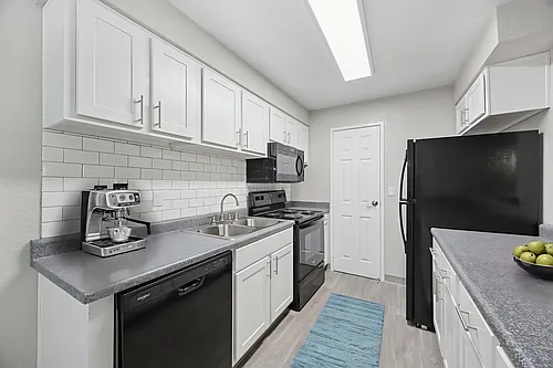 Vizcaya Hilltop Apartments Photo 1