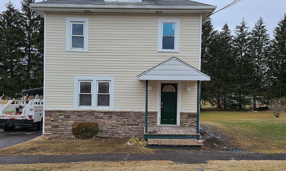 1st image of 203 Loch Lomond Rd