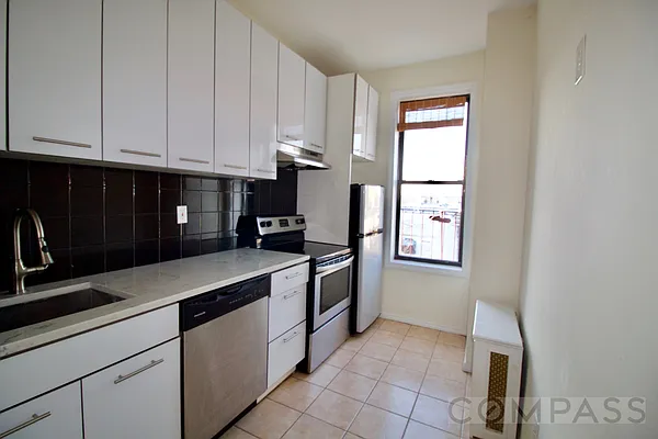 Rented by Compass | media 11