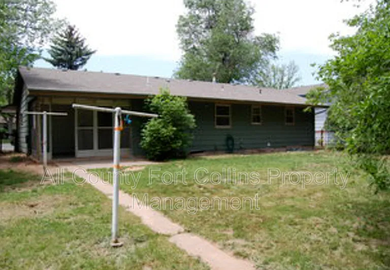 1516 Brentwood Dr — Photo 13