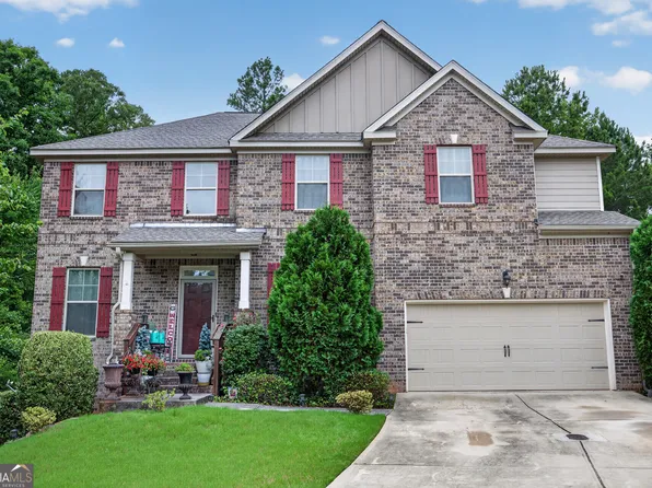 1387 Pebble Ridge Dr, Hampton, GA 30228
