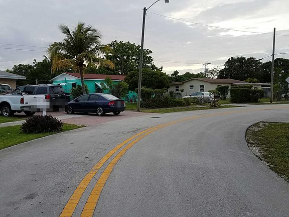 5th image of 510 NE 45th St