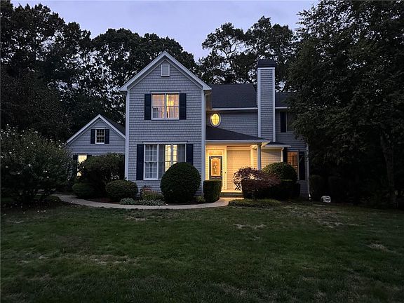3rd image of 371 Glen Hill Dr N