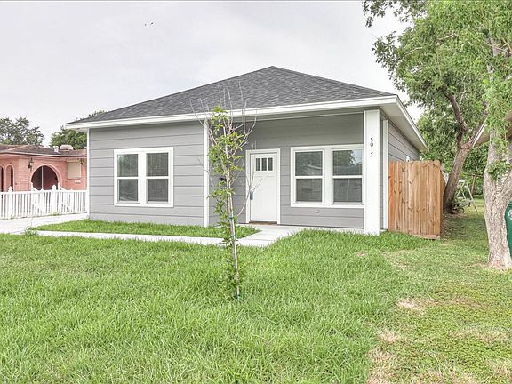 2nd image of 5017 Moravian Dr