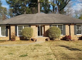 2518 Three Bars Dr, Grayson, GA