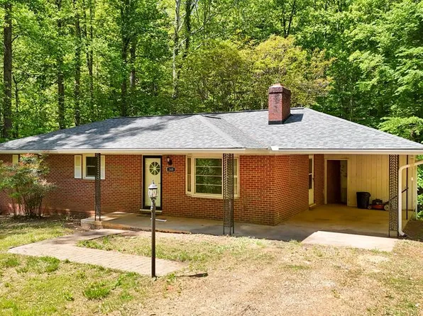 140 Beverly Ln, Ridgeway, VA 24148