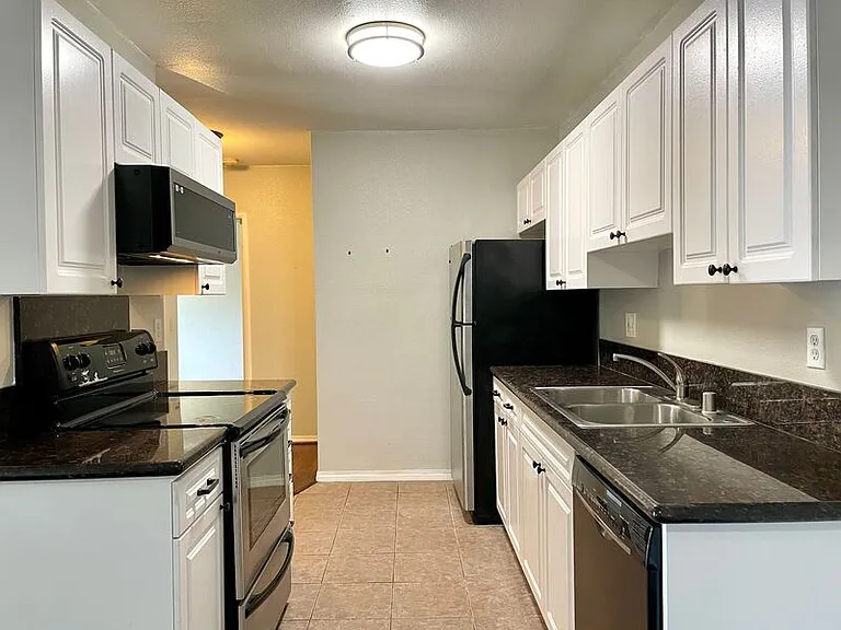 3020 Alta View Dr #207 — Photo 6