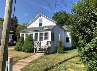 897 Lee St, Marquette, MI 49855