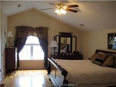 3rd image of 10411 Watford Ln