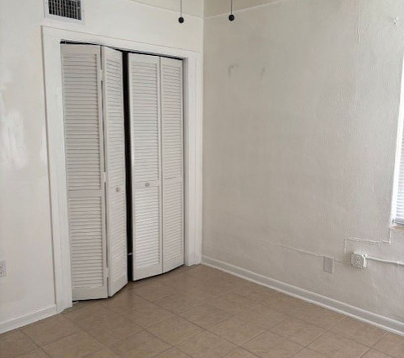 1st image of 1406 Nylic St