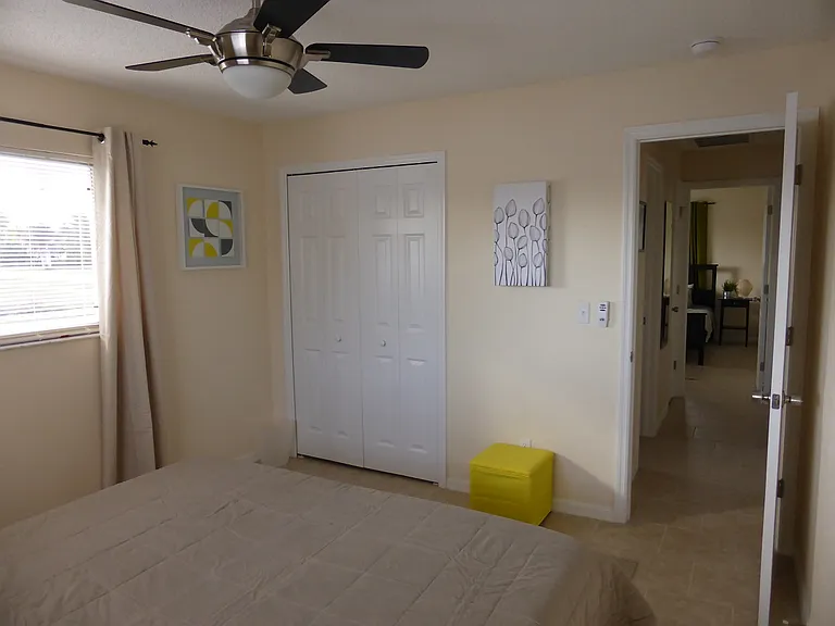 502 SE 7th St #1 — Photo 11