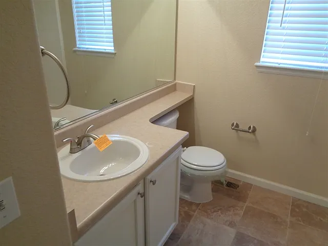 20019 E 41st Pl — Photo 9