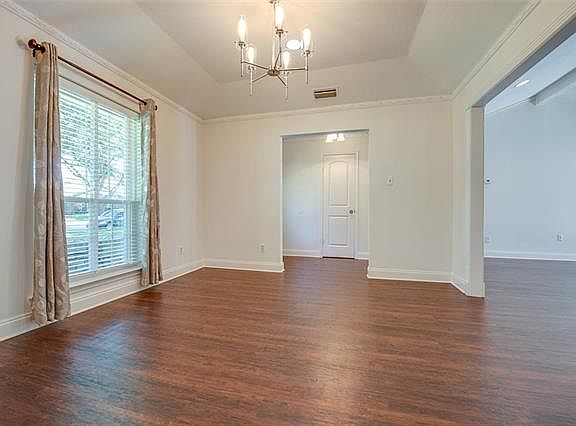 3rd image of 1816 Duke Dr