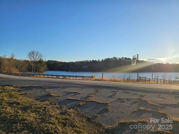 2109 Inlet Shore Rd NE, Connelly Springs, NC 28612