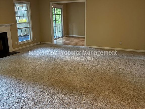 5th image of 1401 Ravensthorpe Dr
