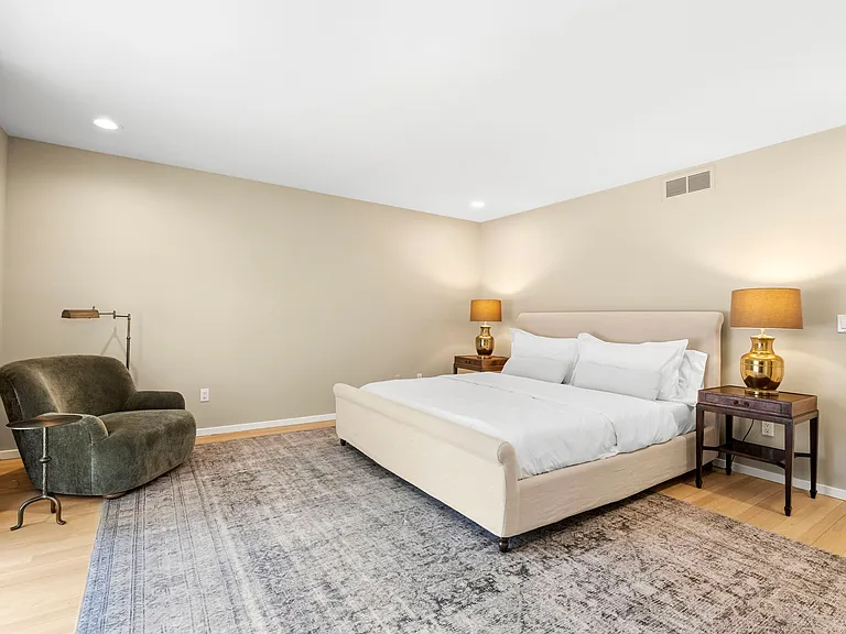 15 Elizabeth Ln — Photo 18