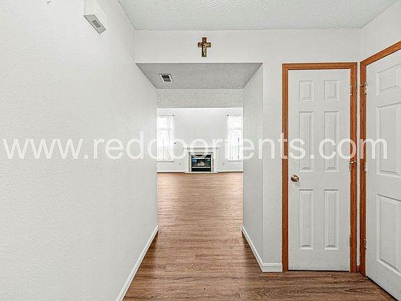 5th image of 9693 Trail Dr