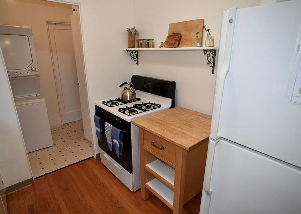 1st image of 315 E Figueroa St #1