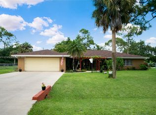 116 E Greenwood Ave, Lehigh Acres, FL 33936