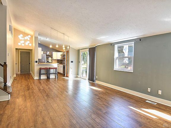 5th image of 5276 Fieldstone Ct