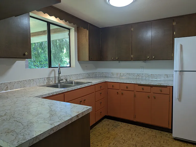 8 Cherokee Pl — Photo 12