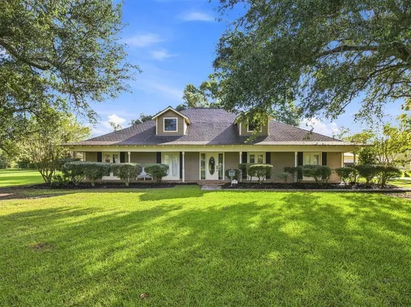 438 Santa Anna Dr, Lake Charles, LA 70611