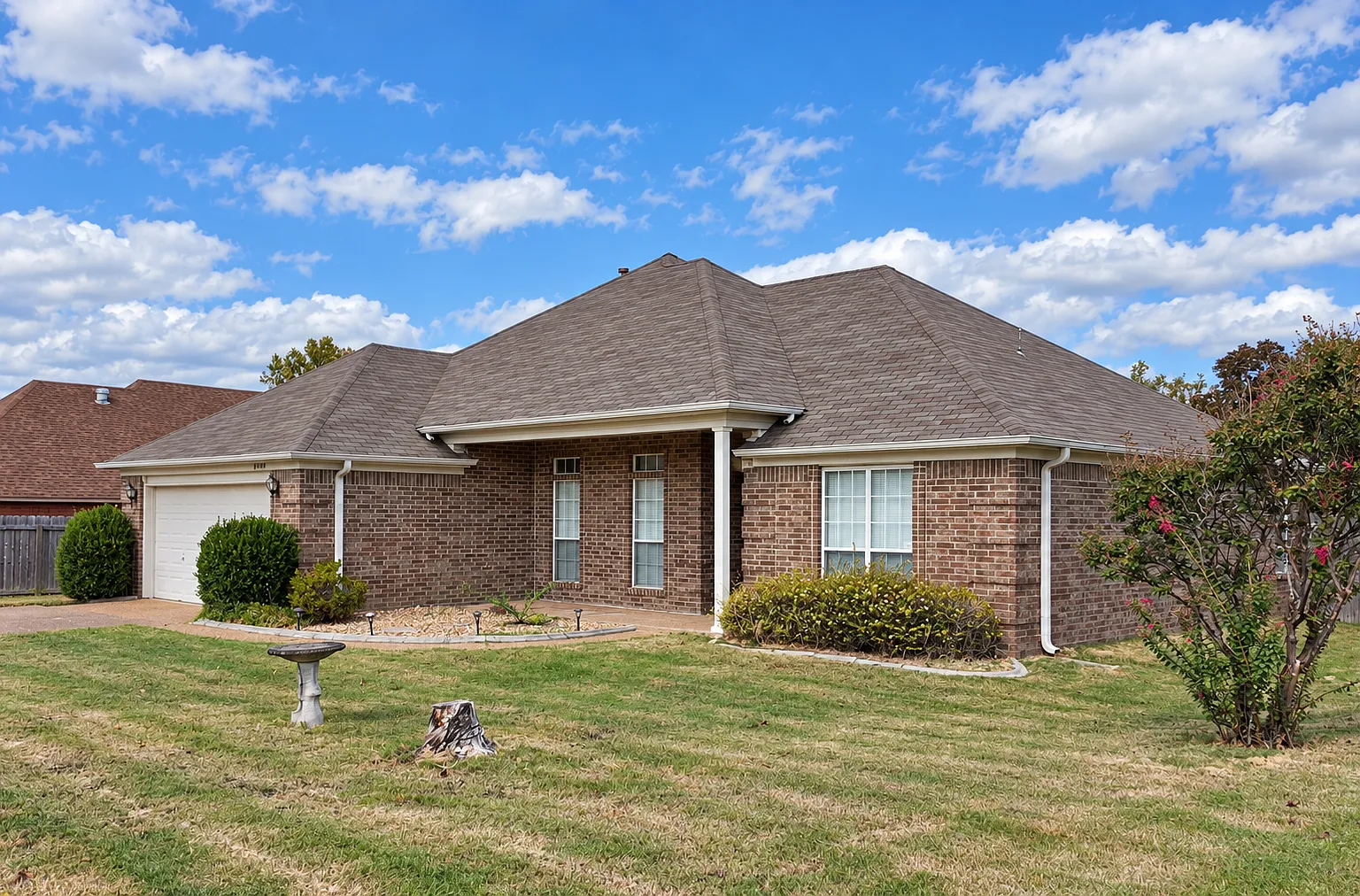 3 bed, 1816 sqft, $1,875 — Photo 2