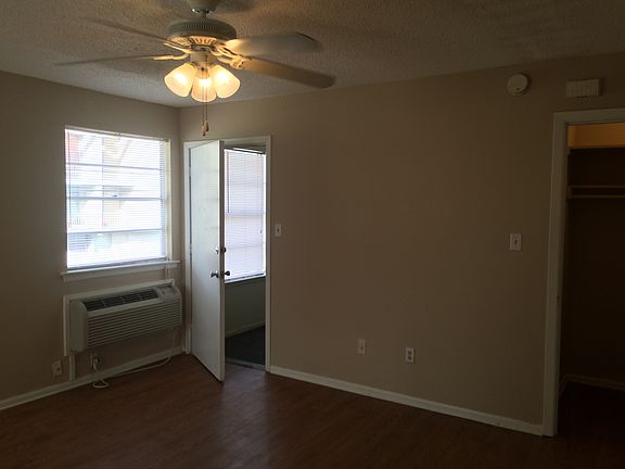 3rd image of 105-117 Raspberry St #117D
