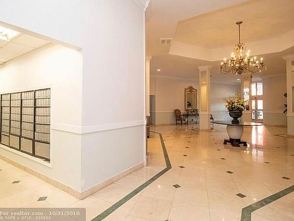 4th image of 1301 NE Miami Gardens Dr