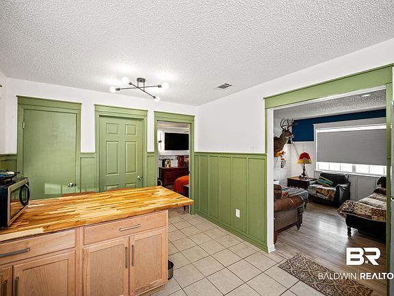4th image of 1807 Candlestick Ct W