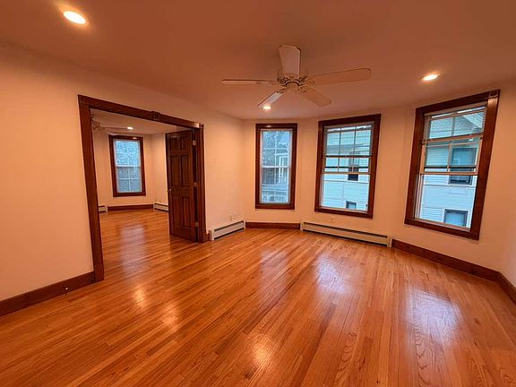 4th image of 118 Bishop St #C