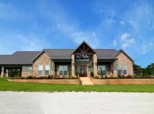 3321 Derby Ln, Madisonville, TX 77864