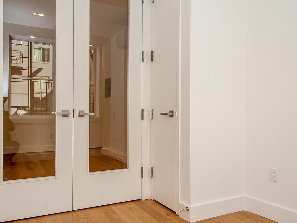 1st image of 106 Oliver Ave #3S