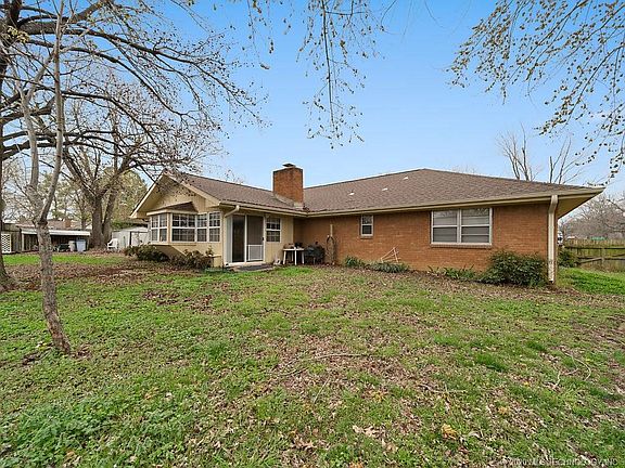 3rd image of 1501 N Choctaw Pl