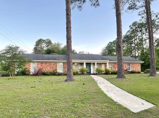 626 Briarwood Rd, Douglas, GA 31533