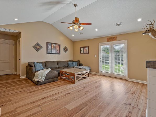 109 Meadow Dr, Bono, AR 72416