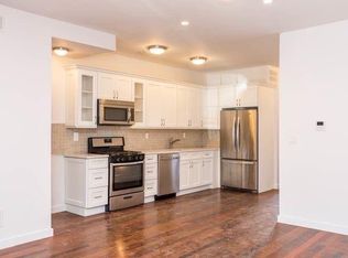 21 Charlotte St #1, Ridgewood, NY 11385