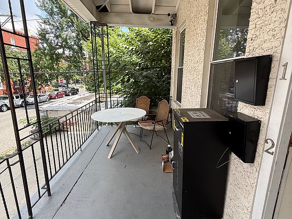 4th image of 3202 Hamilton St #1