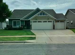 1894 Ladbrook Ln, Saint Cloud, MN 56303
