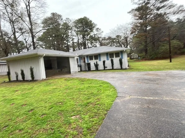 390 Dot Dr, Atlanta, GA 30349