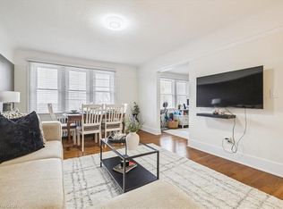 21 Mountwood Ave #6, Hamilton, ON L8N2G8