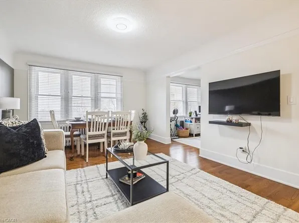 21 Mountwood Ave #6, Hamilton, ON L8N 2G8