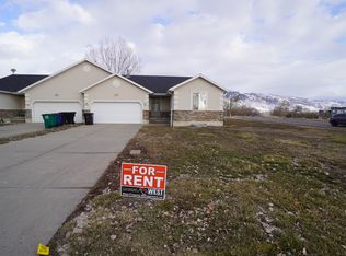 2079 S 400 E, Kaysville, UT 84037