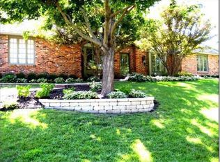 3509 W 101st St, Leawood, KS 66206